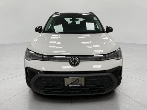 New 2025 Volkswagen Taos SE image 14