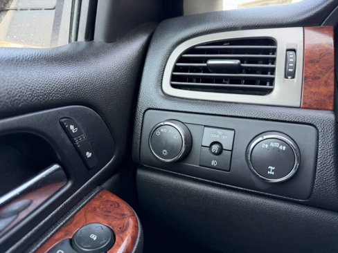 Used 2013 Chevrolet Tahoe LT image 8