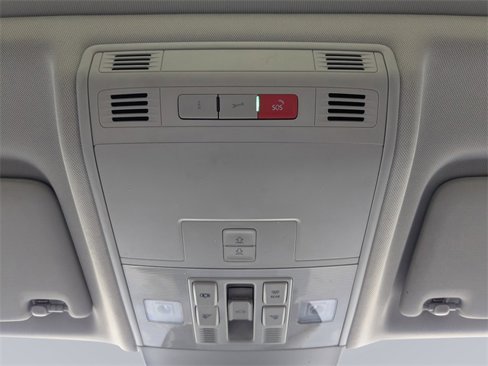 Used 2023 Volkswagen Taos SE image 25