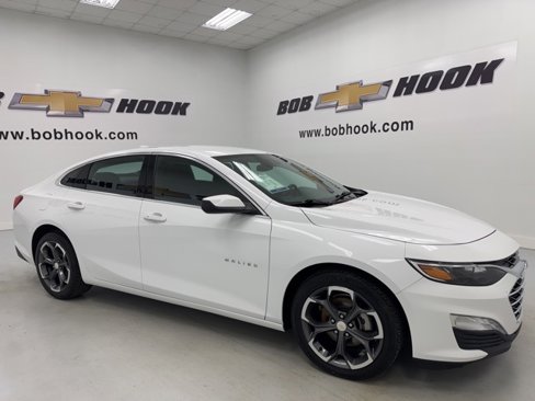 Used 2024 Chevrolet Malibu LT image 3
