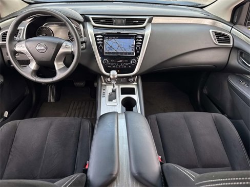Used 2018 Nissan Murano SV image 16