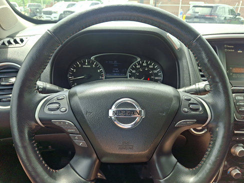 Used 2019 Nissan Pathfinder SL image 22