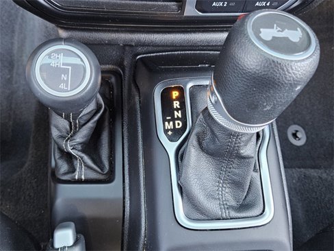 Used 2022 Jeep Wrangler Unlimited Sahara w/ Cold Weather Group image 24