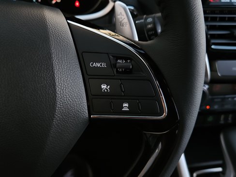 New 2025 Mitsubishi Eclipse Cross SEL image 10
