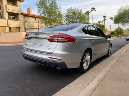 Used 2019 Ford Fusion SE image 11