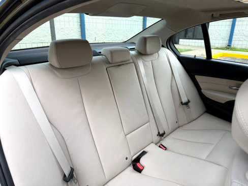 Used 2016 BMW 320i xDrive Sedan image 21