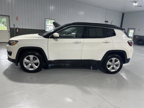 Used 2019 Jeep Compass Latitude w/ Popular Equipment Group image 4