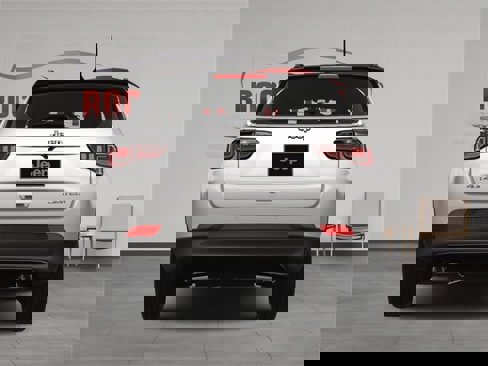 New 2025 Jeep Compass Limited image 10