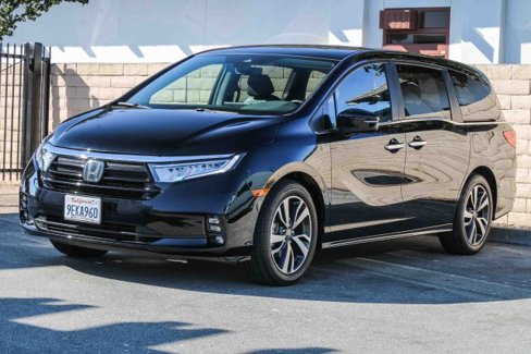 Used 2023 Honda Odyssey Touring image 3