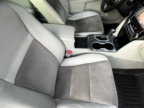 Used 2012 Toyota Camry XLE image 43
