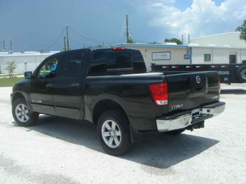 Used 2011 Nissan Titan SV w/ Tow Pkg image 4