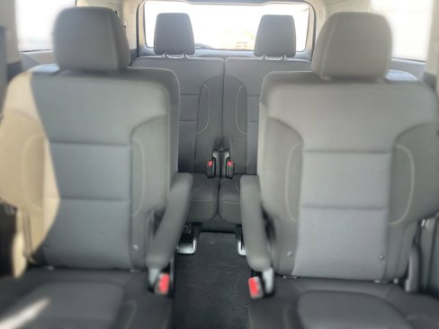 Used 2023 GMC Acadia SLE image 23