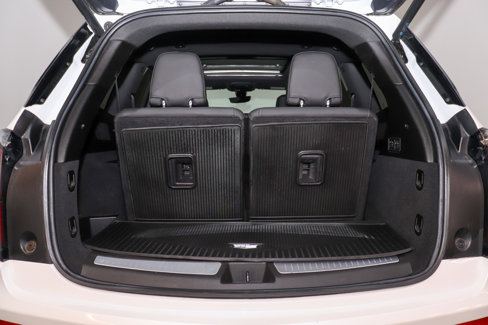 Used 2022 Cadillac XT6 Sport w/ Technology Package image 32