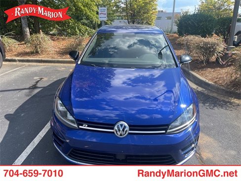 Used 2016 Volkswagen Golf 4-Door image 2