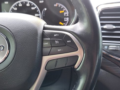 Used 2022 Jeep Grand Cherokee Laredo X image 20