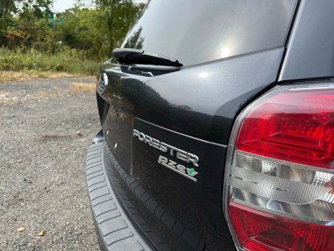 Used 2016 Subaru Forester 2.5i Premium image 11