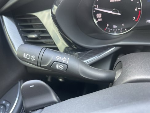 Used 2023 Buick Envision Preferred image 22
