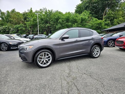 Used 2018 Alfa Romeo Stelvio Ti Sport image 14