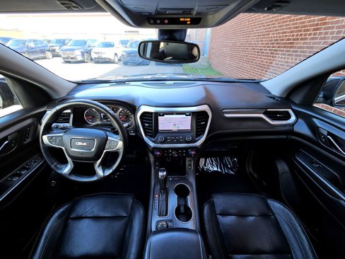 Used 2017 GMC Acadia SLT image 13