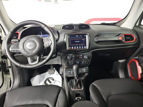 Certified 2023 Jeep Renegade Trailhawk image 12