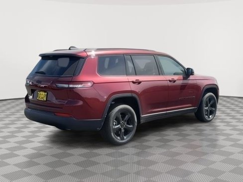 New 2025 Jeep Grand Cherokee L Limited w/ Luxury Tech Group II image 5