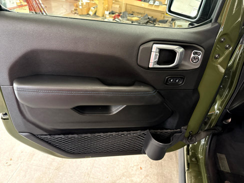 Used 2022 Jeep Wrangler Unlimited Rubicon 4xe w/ Steel Bumper Group image 32