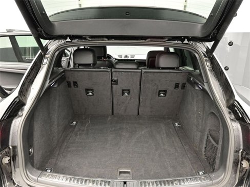 Certified 2021 Porsche Macan image 21