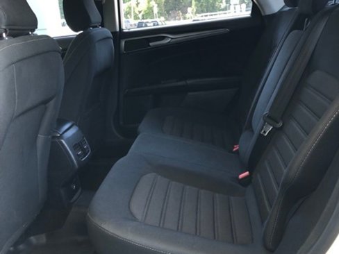 Used 2020 Ford Fusion SE image 14