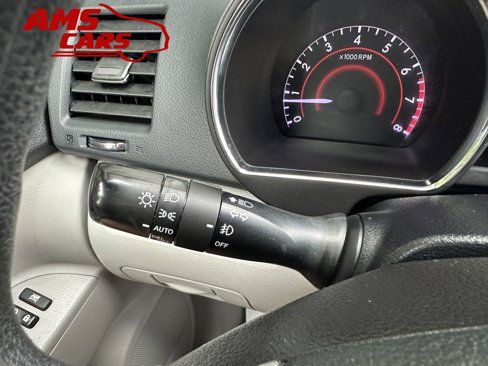 Used 2013 Toyota Highlander Plus image 22