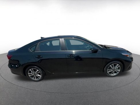 Used 2024 Kia Forte LXS image 16