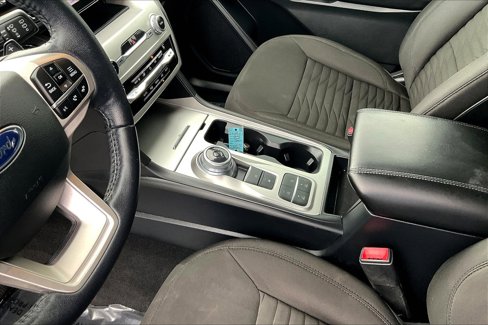 Used 2020 Ford Explorer XLT image 15