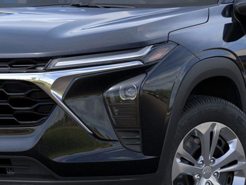 New 2025 Chevrolet Trax LS image 10