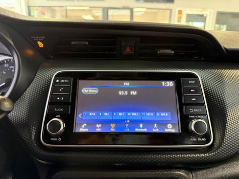 Used 2021 Nissan Kicks S image 25