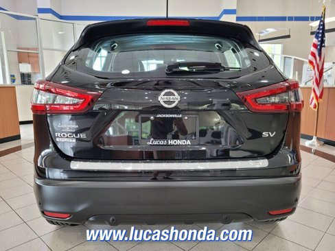 Used 2022 Nissan Rogue Sport SV w/ Technology Package image 5
