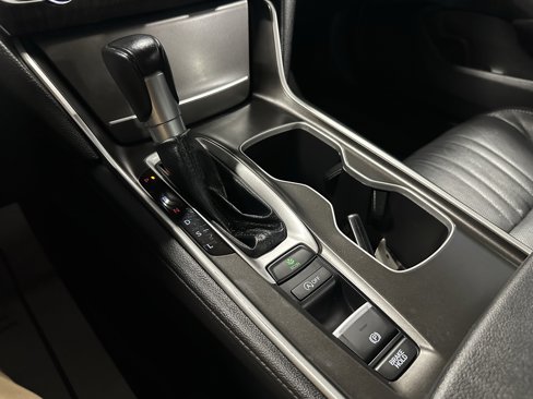 Used 2021 Honda Accord EX-L image 12