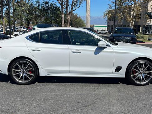 Used 2025 Genesis G70 2.5T image 6