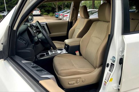 Used 2014 Toyota 4Runner SR5 image 7
