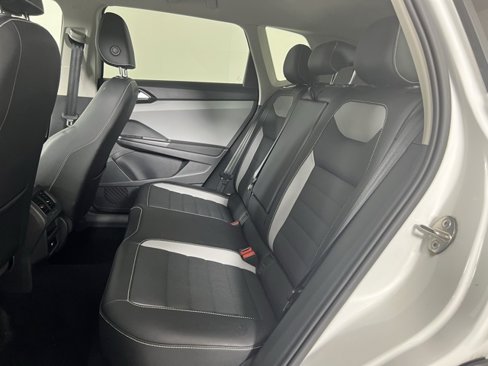 Used 2022 Volkswagen Taos SEL w/ Panoramic Sunroof Package image 21