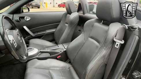 Used 2007 Nissan 350Z Touring image 14