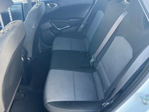 Used 2021 Kia Soul S image 9