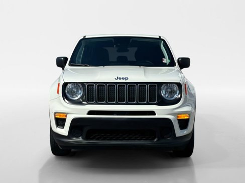 Used 2023 Jeep Renegade Latitude image 9