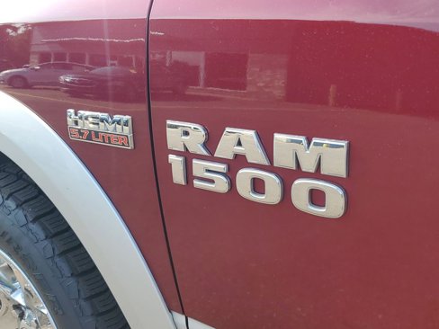 Used 2017 RAM 1500 Laramie w/ Convenience Group image 6