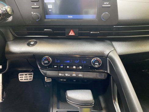 Used 2025 Hyundai Elantra Sport w/ Cargo Package image 40