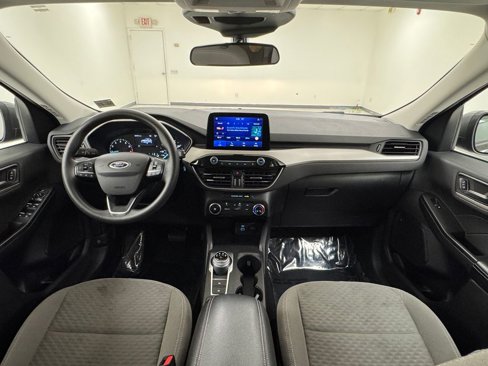 Used 2022 Ford Escape SE image 17