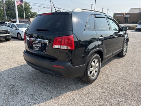 Used 2012 Kia Sorento LX w/ Convenience Pkg image 5
