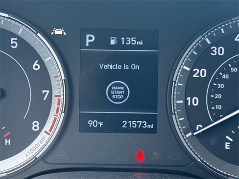 Used 2022 Hyundai Venue Limited image 20