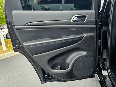 Used 2021 Jeep Grand Cherokee Laredo X image 26