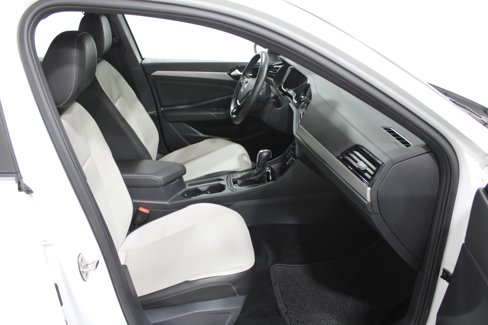 Used 2021 Volkswagen Jetta R-Line w/ R-Line Cold Weather Package image 24