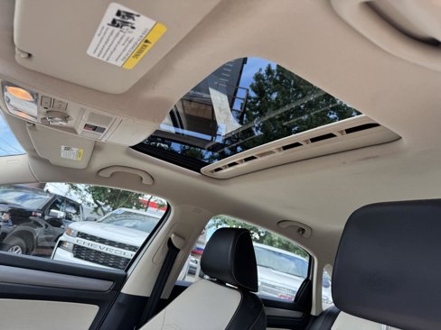 Used 2015 Volkswagen Passat TDI SE image 6