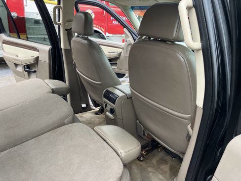 Used 2002 Ford Explorer Eddie Bauer image 39